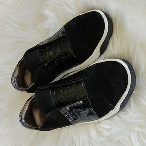 Johnston & Murphy Women's suede and patent lesther snakeskin slip on sneakers